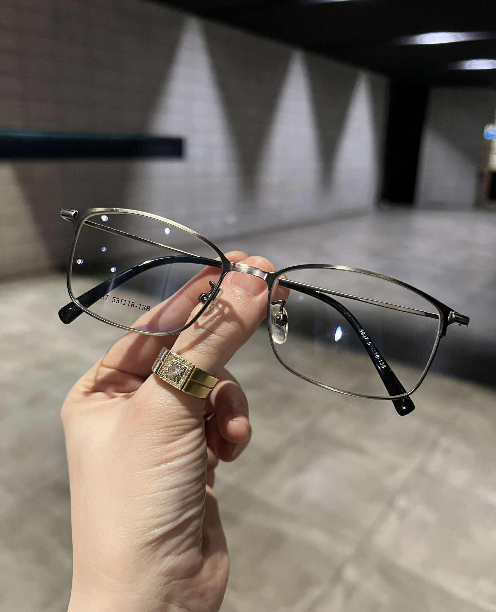 Kính mắt thời trang gọng kim loại màu xám cao cấp - Có thể thay mắt cận
