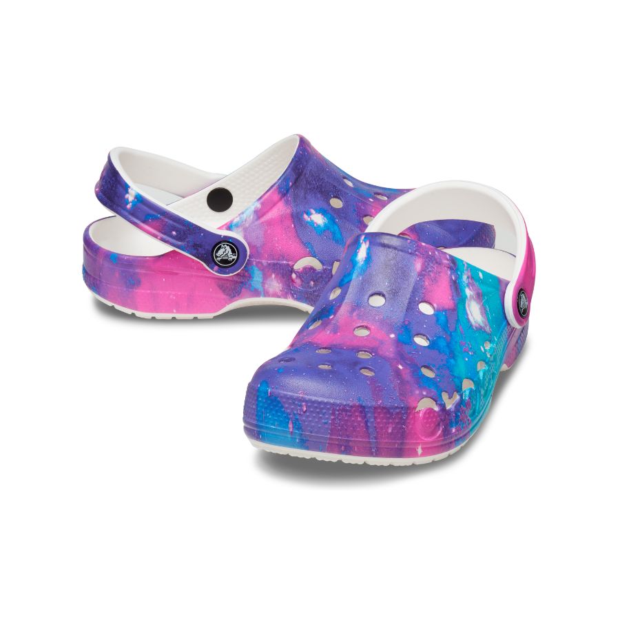 Giày lười unisex Crocs Baya Clog U Seasonal Printed Whi/Mlti - 206230