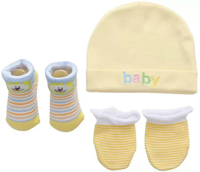 Set 3 món gồm mũ che thóp, bao tay, bao chân dùng cho bé sơ sinh hàng loại 1 cao cấp