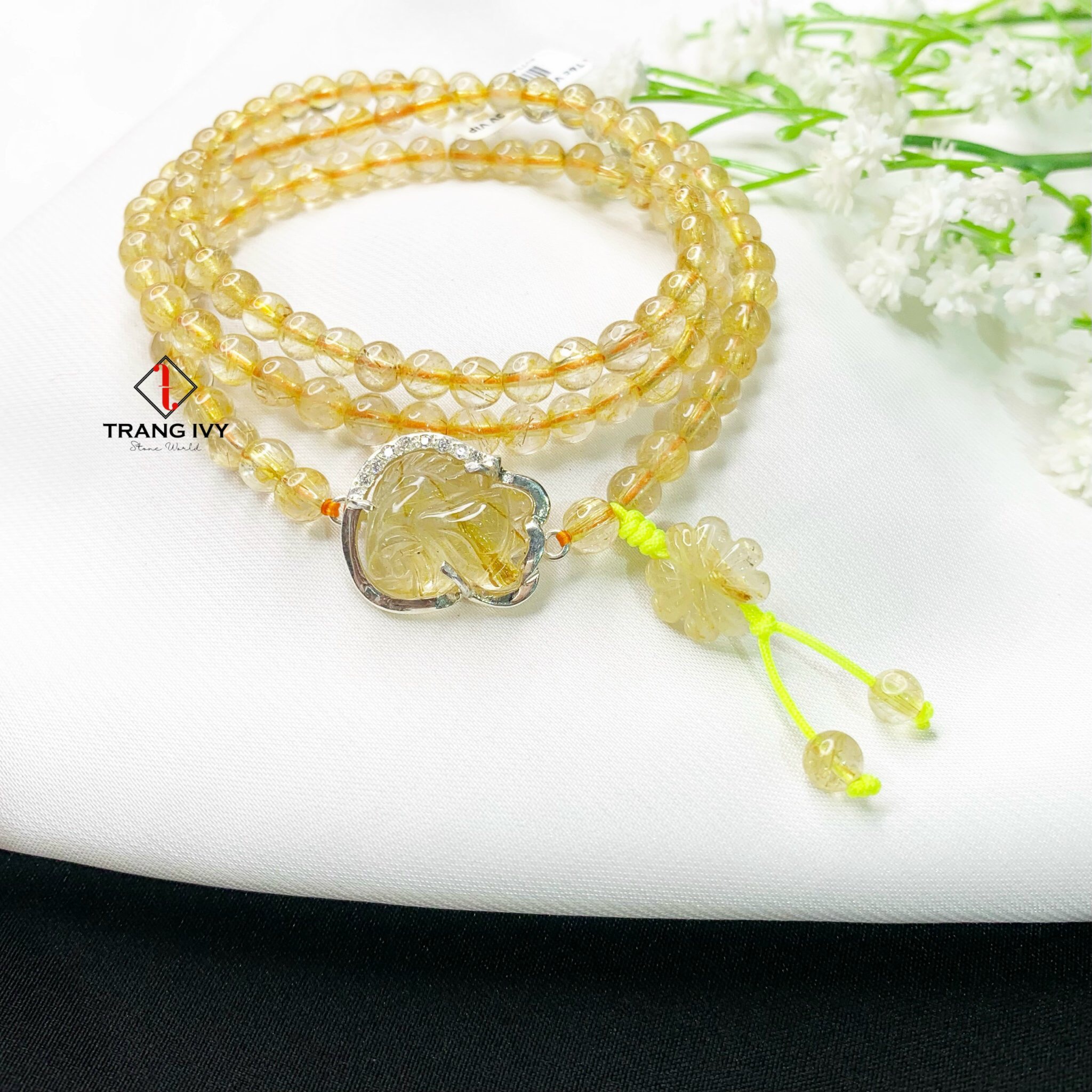 Chuỗi Vòng Tay Thạch Anh Tóc Vàng Mix Cỏ 4 Lá Và Hồ Ly Thạch Anh Tóc Vàng Bọc Bạc