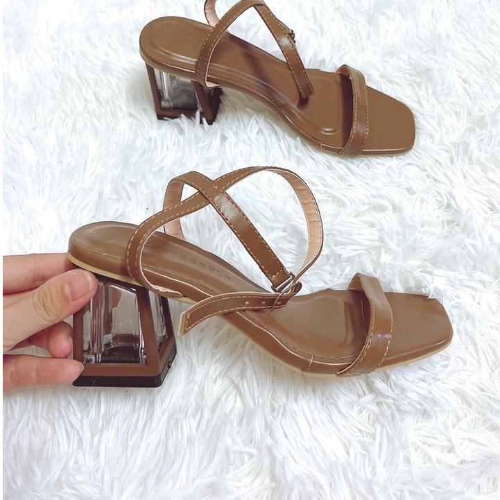 AC800. Giày sandal cao gót 7 phân quai mảnh gót vuông/ guốc hậu ( hậu chéo 7f )