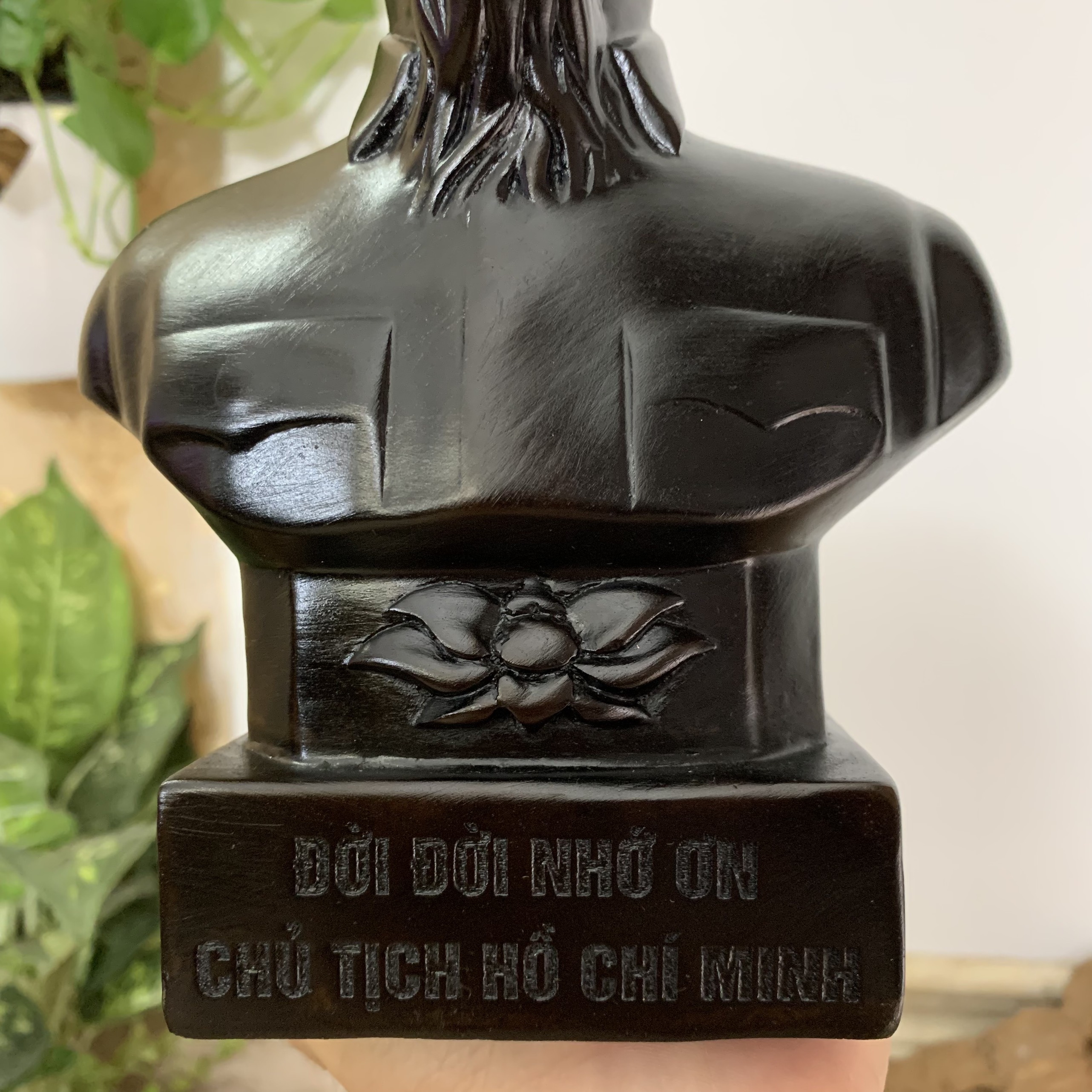 Tượng đá chân dung bán thân Bác Hồ Chủ Tịch Hồ Chí Minh - Chiều cao 21cm - Màu nâu đen