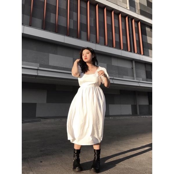 ĐẦM MIDI CUTOUT VIVIVAN