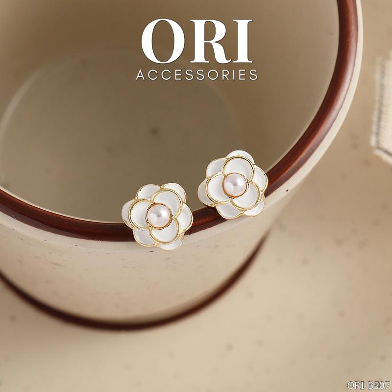 Bông tai nữ hình cánh hoa Vera xinh xắn ORI ACCESSORIES B507