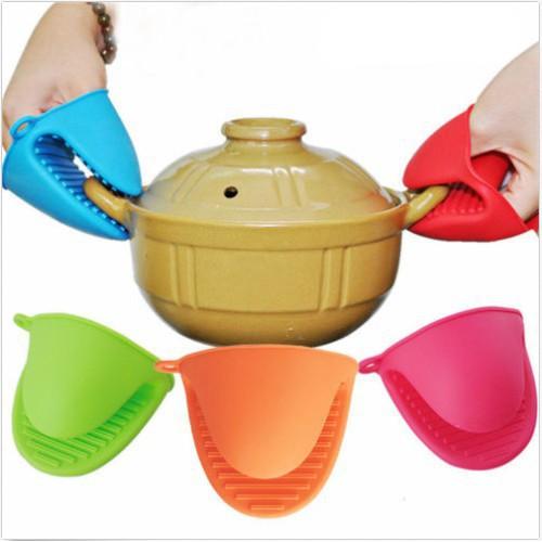 Gang tay silicon nhấc nồi chống nóng hình mỏ vịt