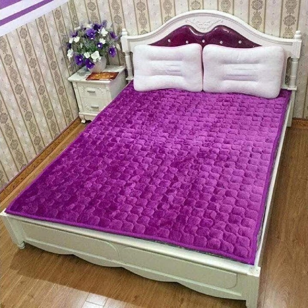 Thảm trải giường ấm áp 1m6x2m (giao màu ngẫu nhiên)