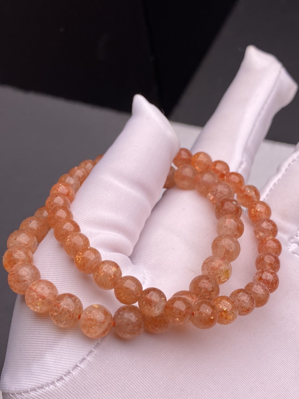 Vòng tay đá mặt trời tự nhiên sunstone 6,5 li