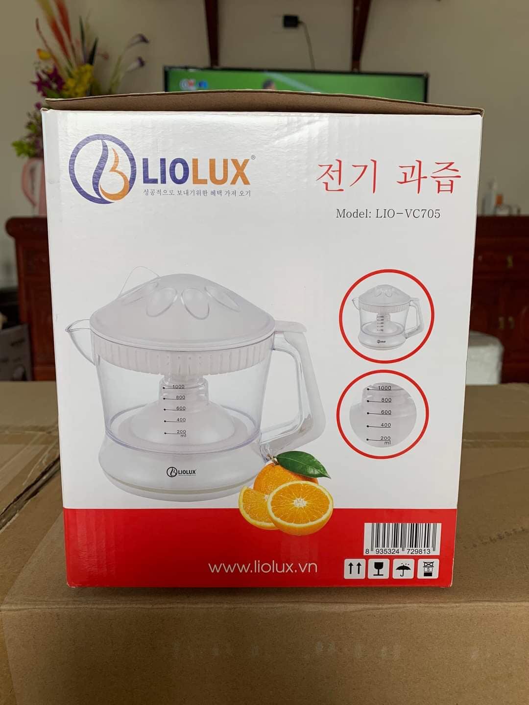 Máy vắt cam điện tự động Liolux LIO-VC705  Dung tích 1 lít, công suất 30W, nhựa ABS - Hàng chính hãng