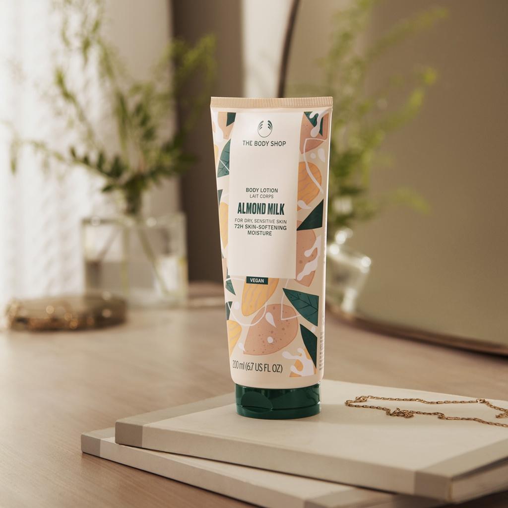 Sữa dưỡng thể The Body Shop Almond Milk & Honey Soothing & Restoring Body Lotion 200ml - 56613