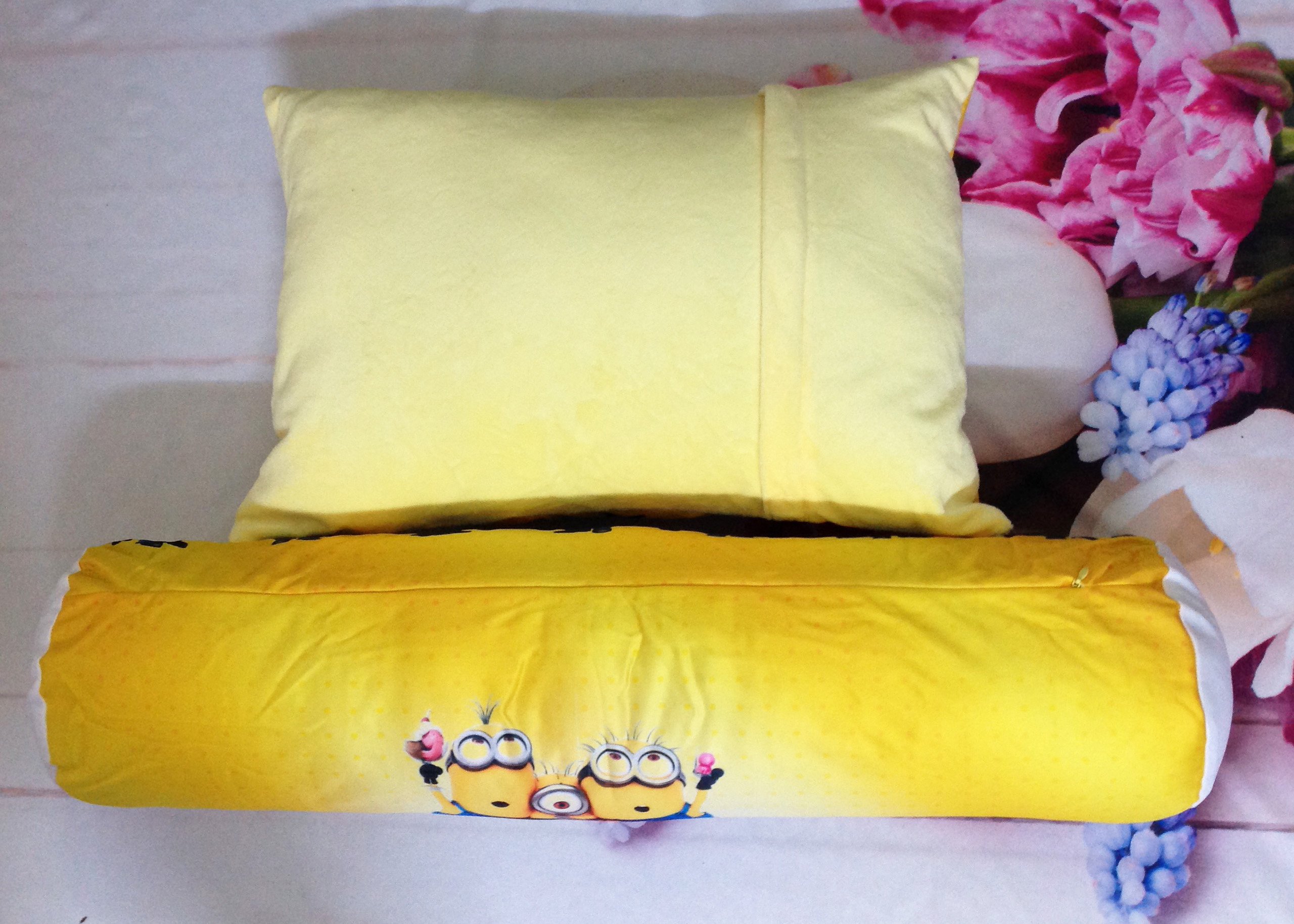 Set vỏ gối nằm và vỏ gối ôm mẫu Minion