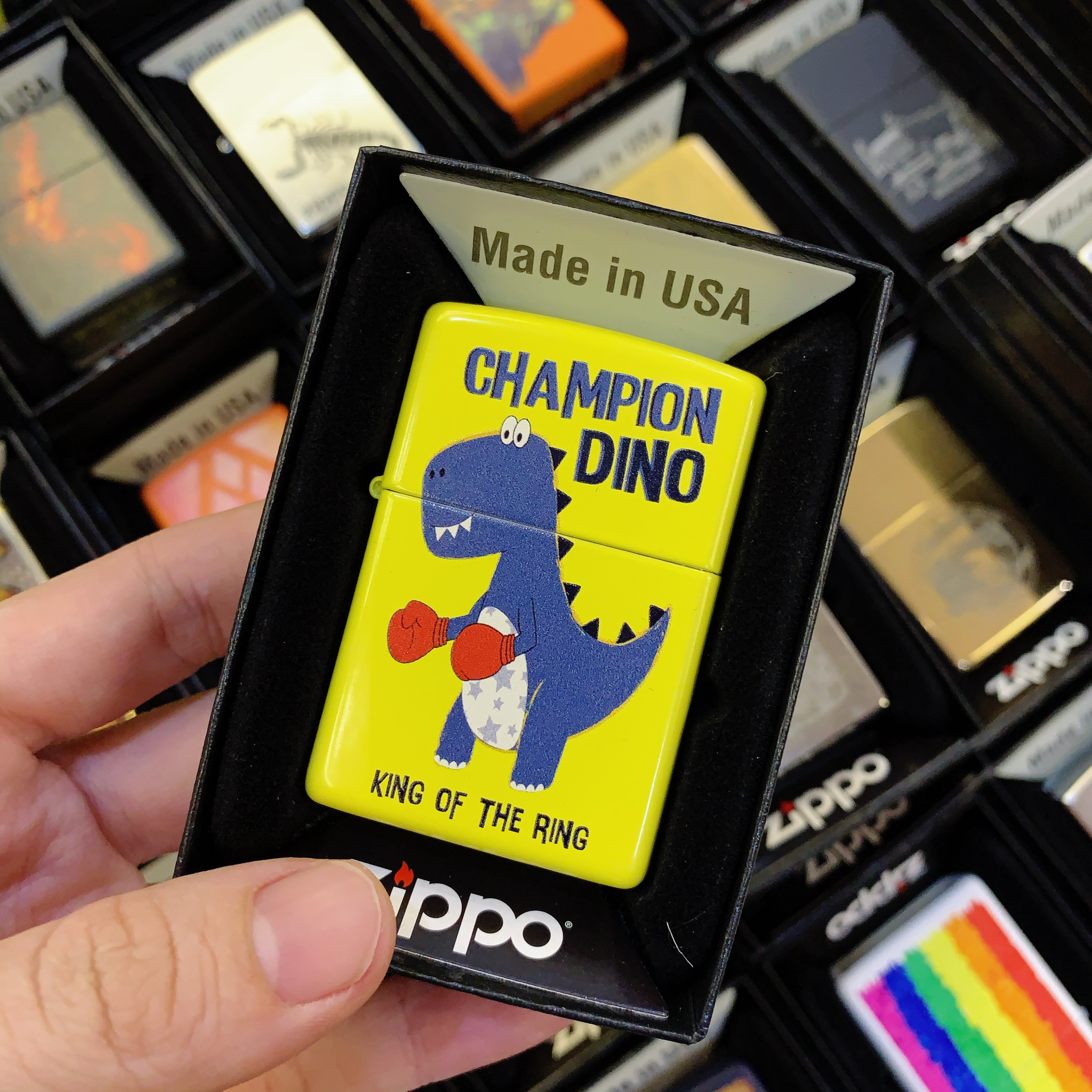 Bật Lửa Zippo 24839 Champion Dino