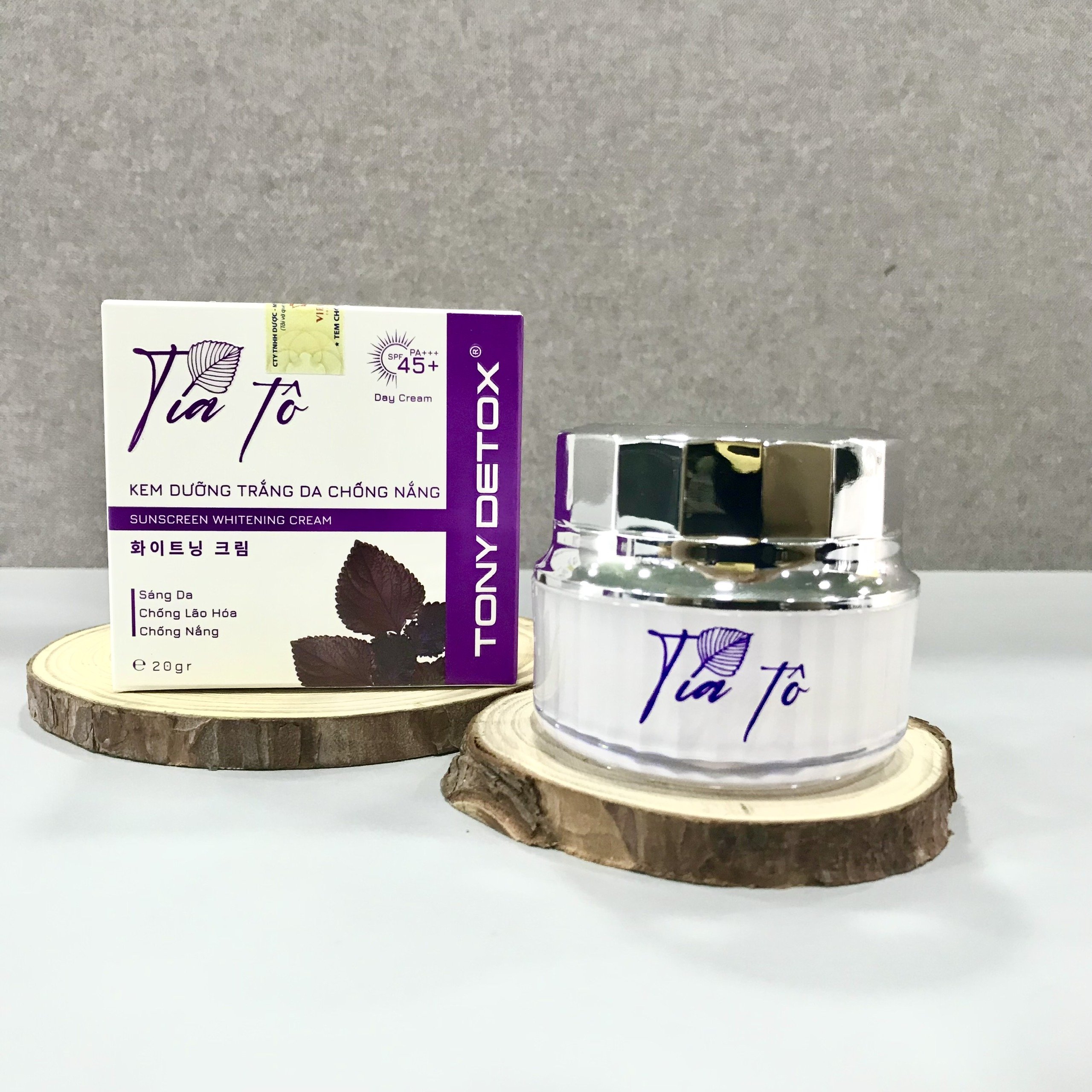 Kem Dưỡng Trắng Chống Nắng Ban Ngày Tony Detox SPF 45 PA+++. Tinh Chất Tía Tô, Chống Lão Hóa, Dưỡng Ẩm Tái Tạo Collagen, Sáng Da Tự Nhiên  By Lâm Khánh Chi