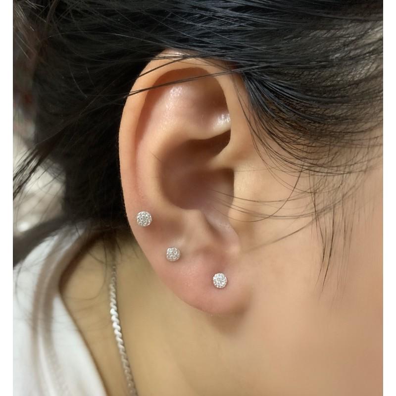 Bông tai tròn đính đá