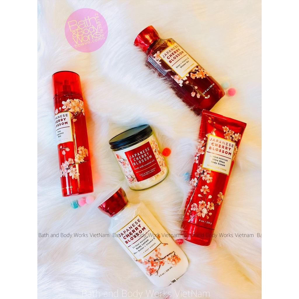 Nến thơm Bath and Body Works Japanese Cherry Blossom 3 bấc