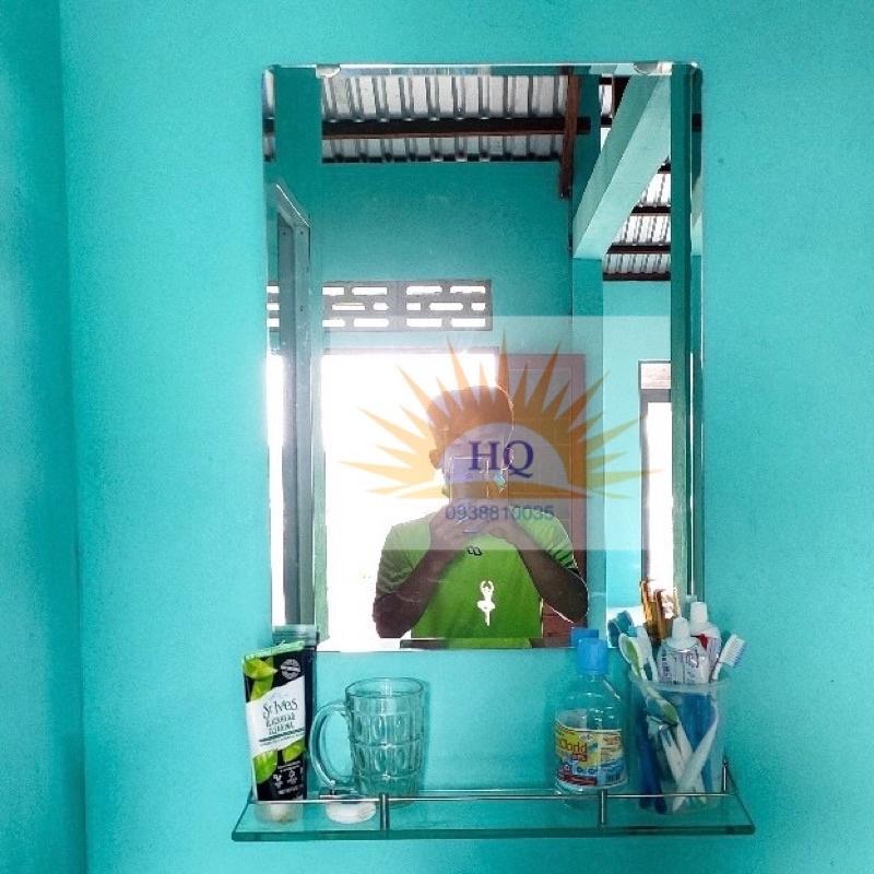 Bộ gương vuông kt 35x45cm + kệ kiếng rào Inox 304
