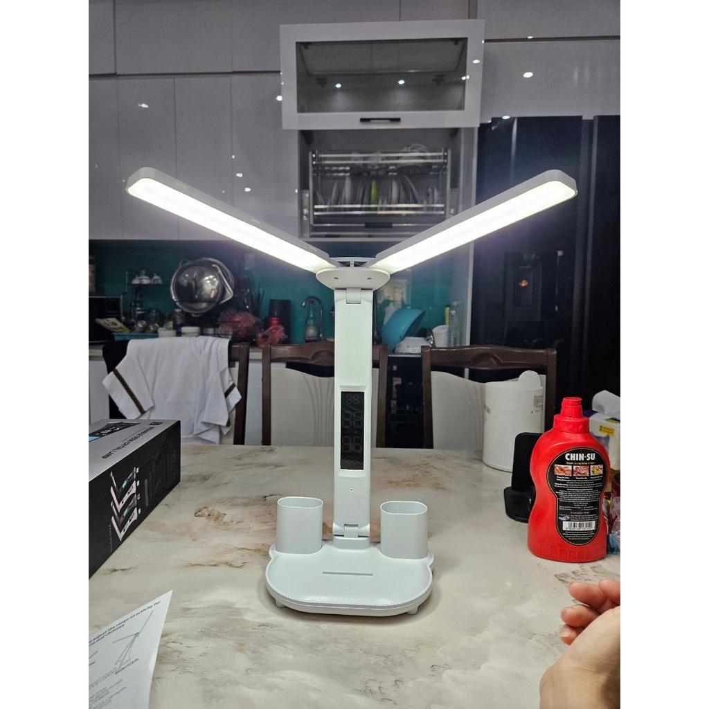 Đèn học tích điện chống cận Có màn hình LCD hiển thị đa thông tin dung lượng khủng bảo vệ thị lực