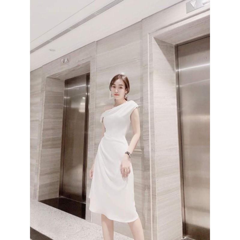 Đầm dự tiệc trắng ôm body lệch vai tay rớt