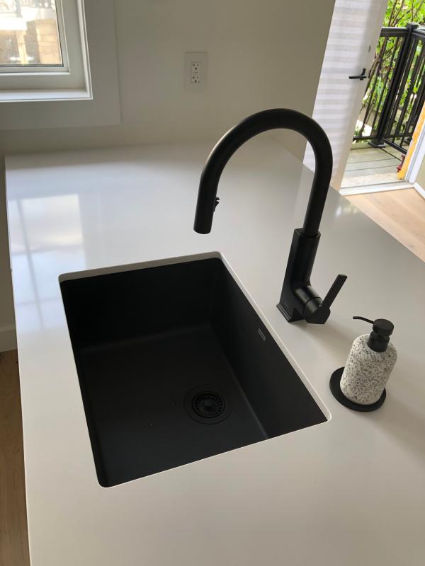 Vòi rửa chén dây rút MOEN S72308BL (HÀNG CHÍNH HÃNG)