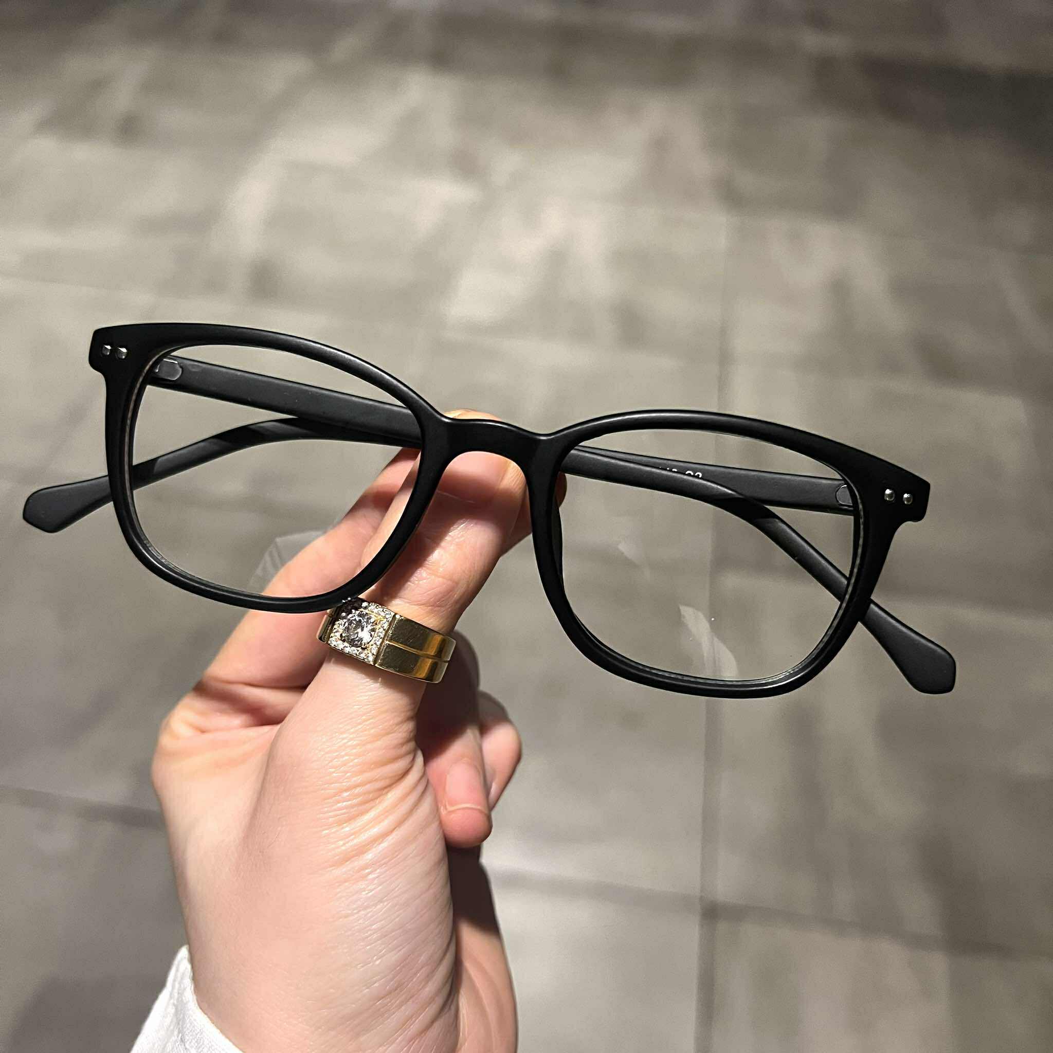 Kính Mắt vuông basic gọng nhựa lõi cốt cao cấp