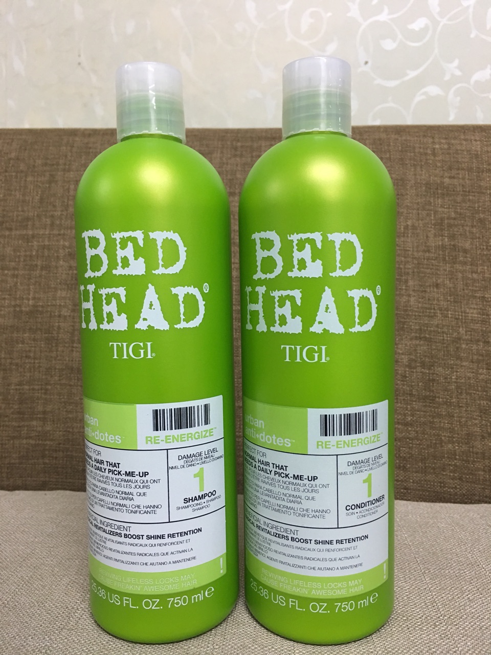 Cặp đôi gội - xả Bed Head Tigi xanh lá số 1 tái tạo sinh lực cho tóc