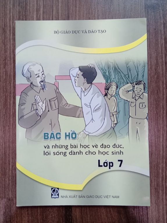 Sách - Bác Hồ Và Những Bài Học Về Đạo Đức, Lối Sống Lớp 7