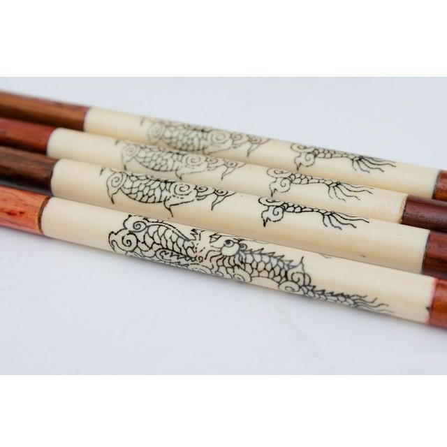 Bộ đũa thờ 10 đôi + giá rẻ quạt bằng gỗ Hương (CTH790) Hoa văn phong thủy đẹp mắt ️