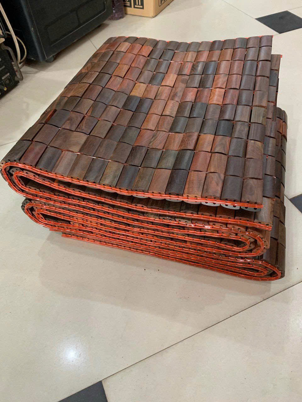 Chiếu Gỗ Trắc Miếng Cao Cấp - Kích Thước 1,8mx2m ( video , hình thật )