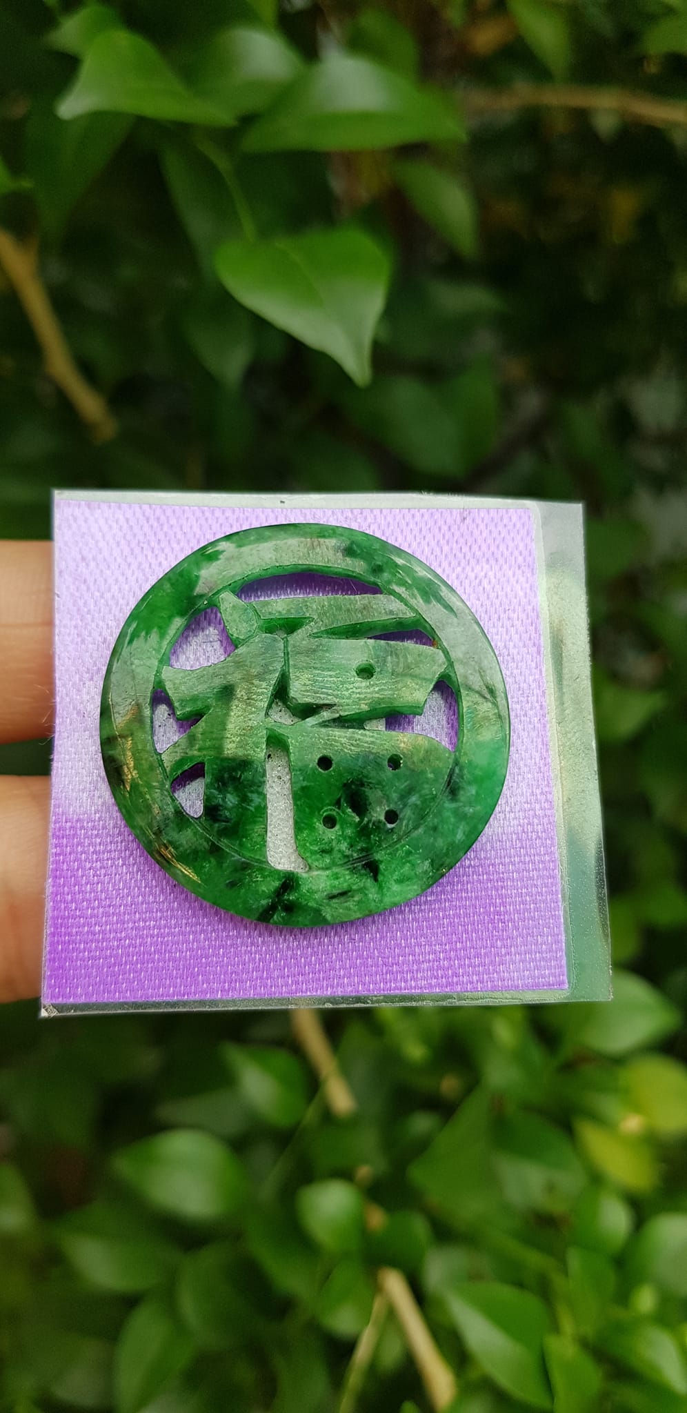 Mặt dây chuyền Chữ Phúc hay Chữ Phước Chất liệu đá cẩm thạch tự nhiên Size đk 31mm x dầy 2mm Anh Chị bọc Vàng lên đeo với dây chuyền của mình vừa đẹp vừa tốt mang chữ Phúc luôn bên mình ý nghĩa phúc đức ạ