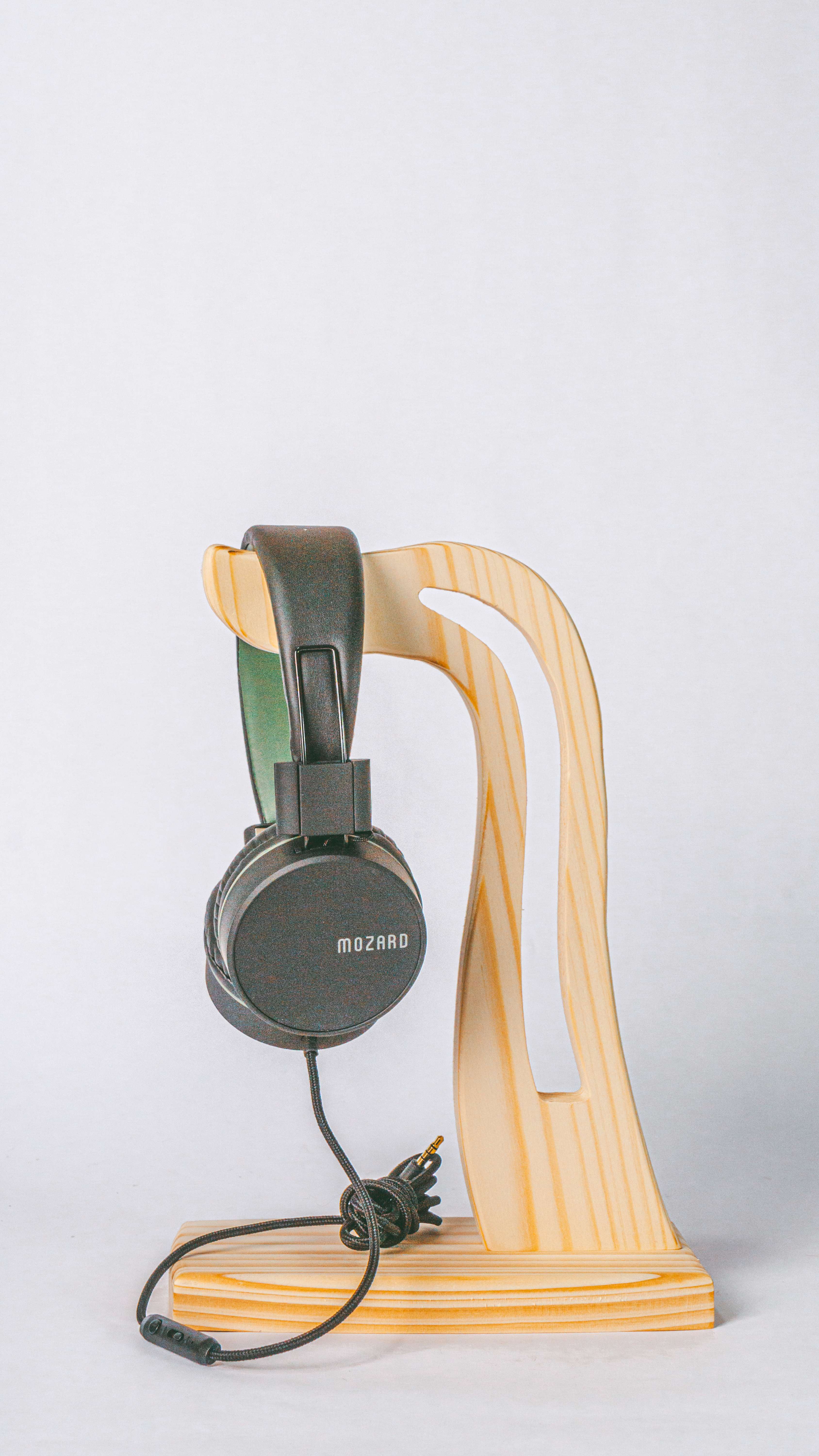Giá đỡ tai nghe chụp tai, headphone để bàn chất liệu gỗ thông tự nhiên - ST03