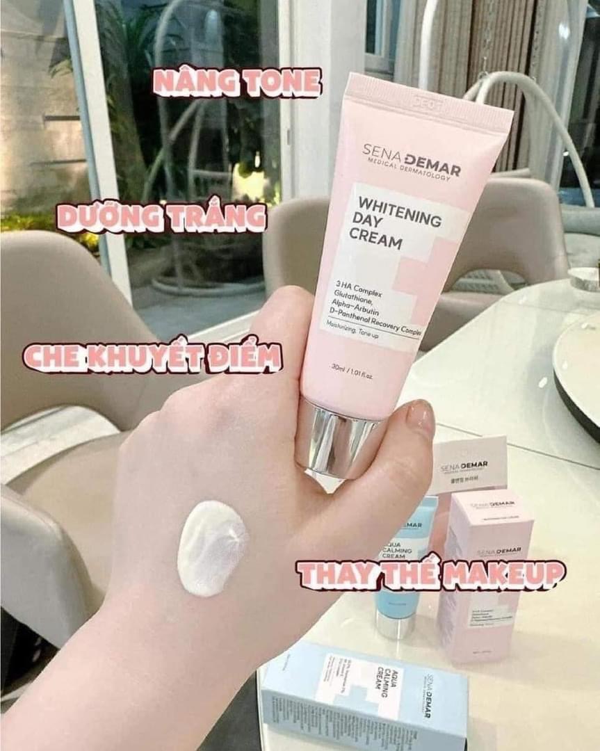 Kem dưỡng mặt ban ngày SENADEMAR nâng tone phục hồi dưỡng ẩm 30ml hạn 2027