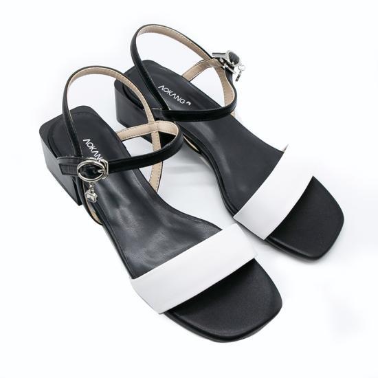 Sandals Nữ AoKang Màu Trắng 192811154