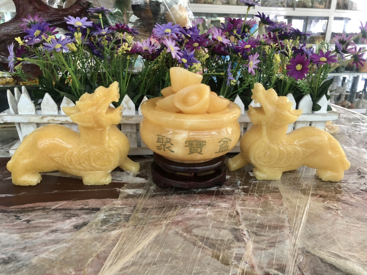 Bộ combo Tỳ Hưu và Bát tụ bảo, bát tụ tài, bát tụ lộc, bát vàng phong thủy đặt bàn thờ thần tài, bàn làm việc