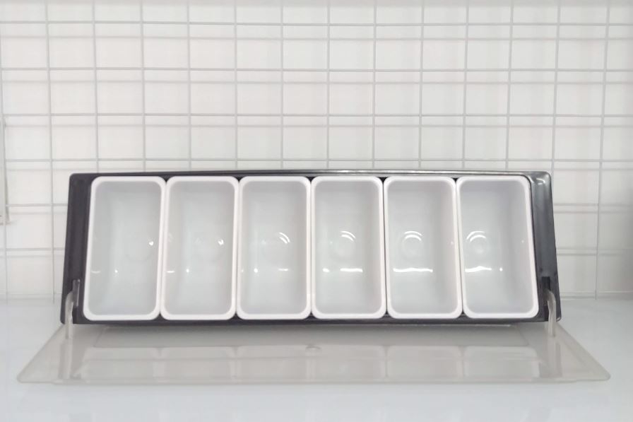 Khay đựng nguyên liệu, thạch, topping 6 ngăn, có nắp đậy