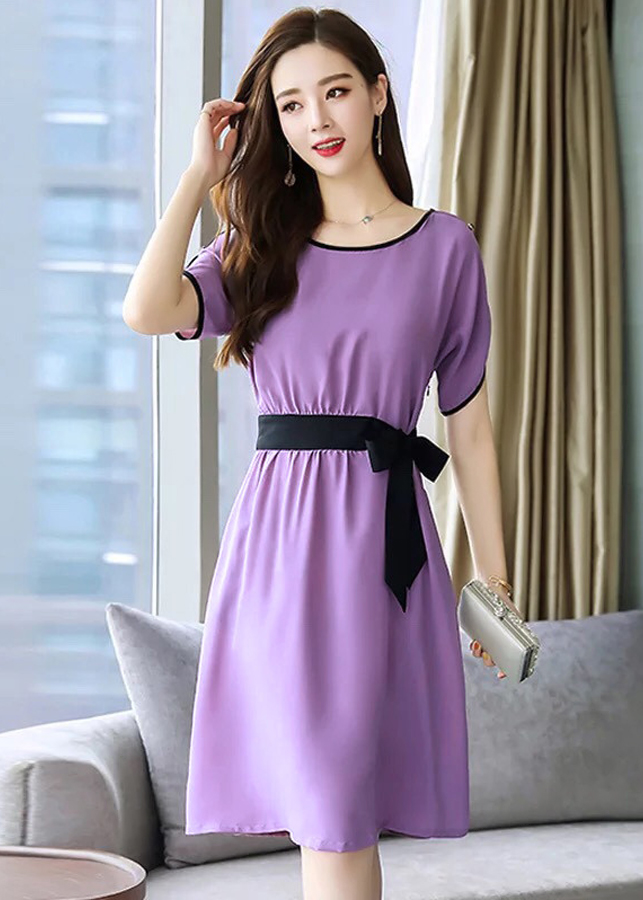 Đầm Xoè Cánh Dơi Viền Nút