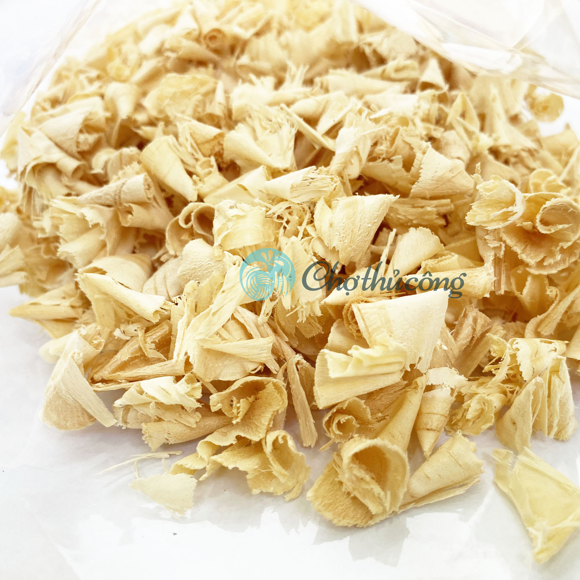 Mùn cưa thơm mùi gỗ thông tự nhiên, mùn cưa lót chuồng hamster - mùn gỗ sạch trồng cây, trồng nấm 500gr