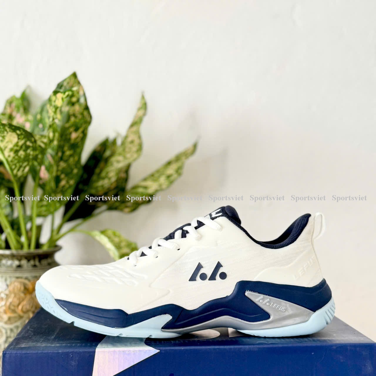 Giày cầu lông Lefus L038 đế kếp cao su non dành cho nam và nữ (size 36-44)