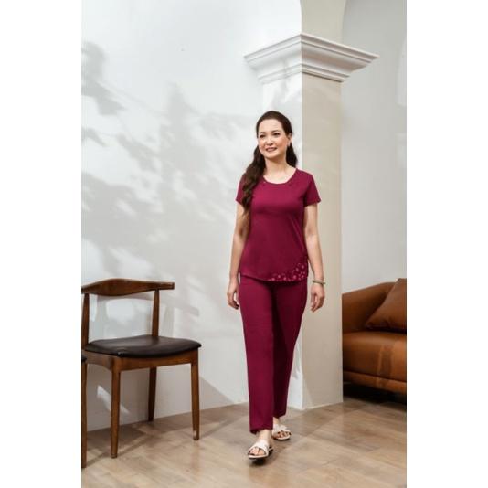 Bộ mặc nhà áo cộc tay quần dài Winny 22140 Giá 579.000đ