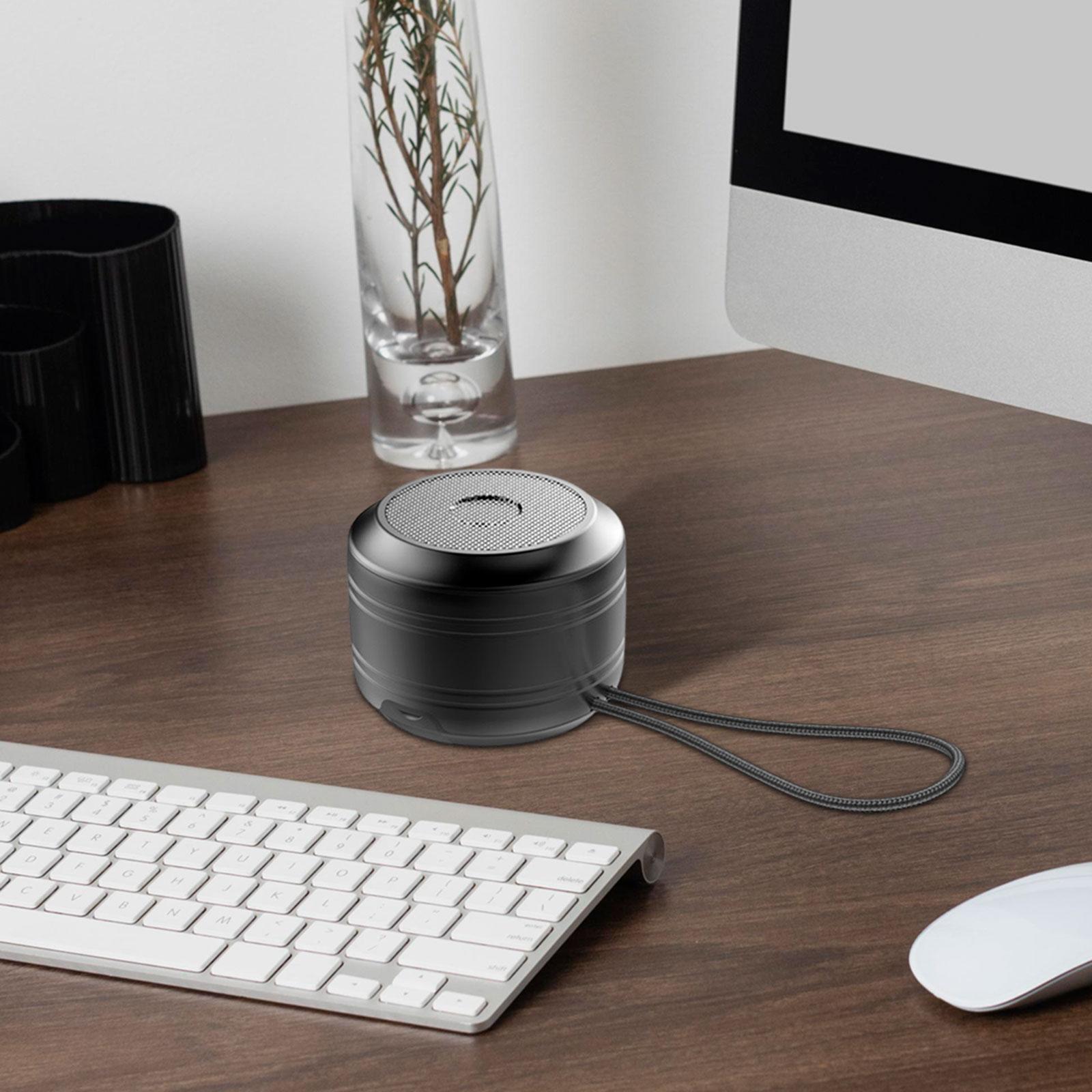 Portable Wireless Bluetooth Speaker Mini Speaker with Hanging .6x5.5cm