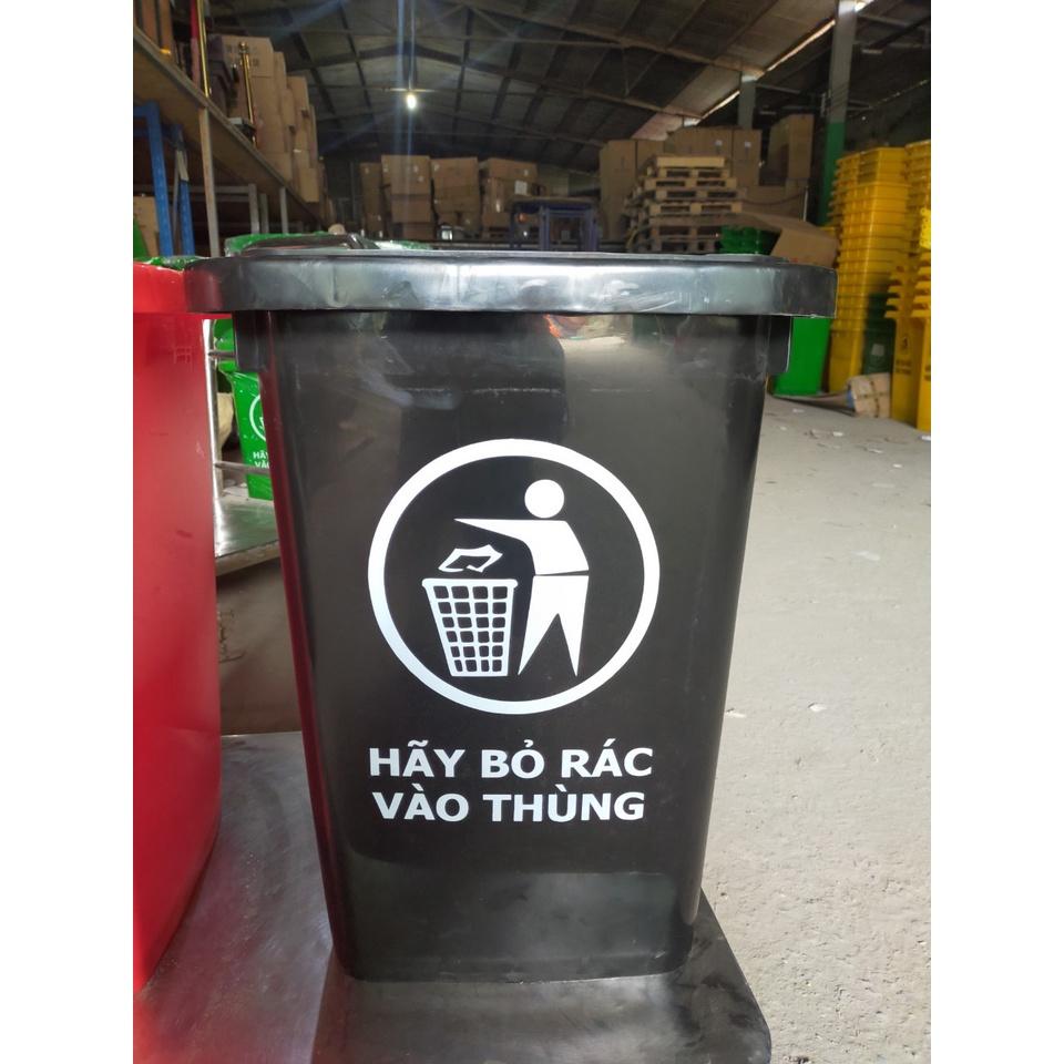 Thùng rác nhựa 60L màu đen 4 bánh xe