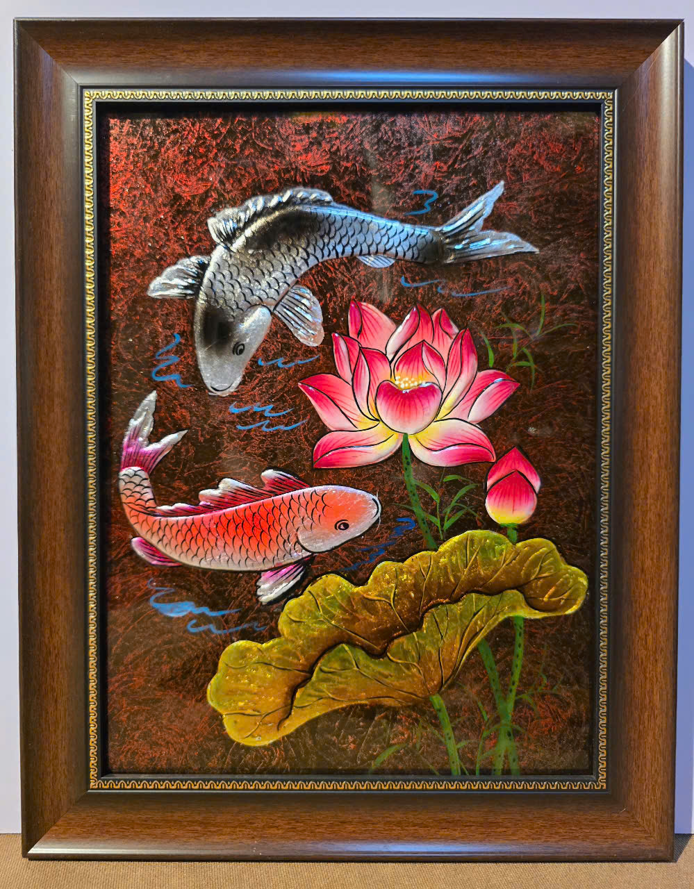 Tranh sơn mài Hoa sen cá chép