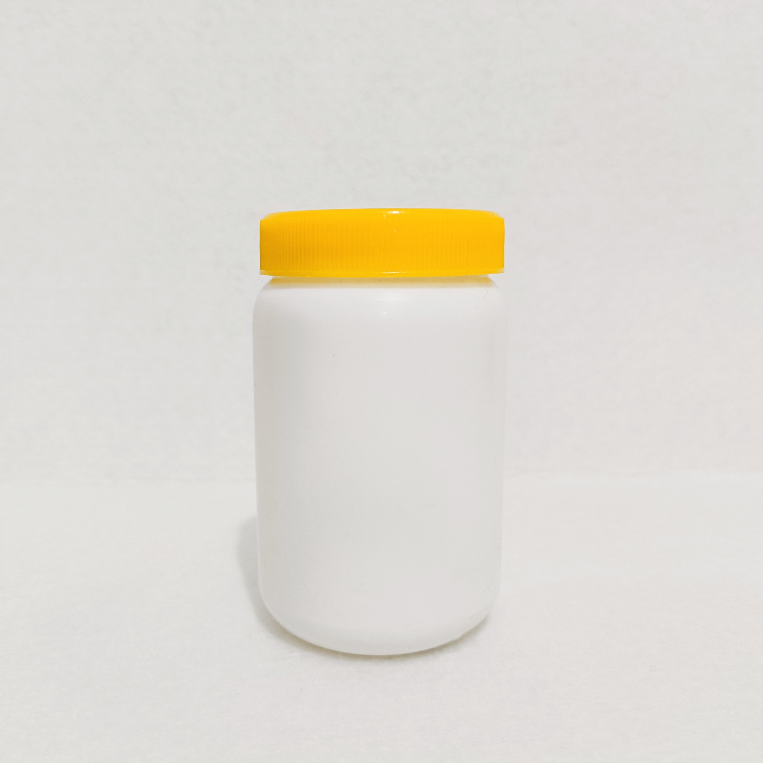 Hủ Nhựa Trắng Đục Nắp Vàng Đựng Bột 50G - HV5-1
