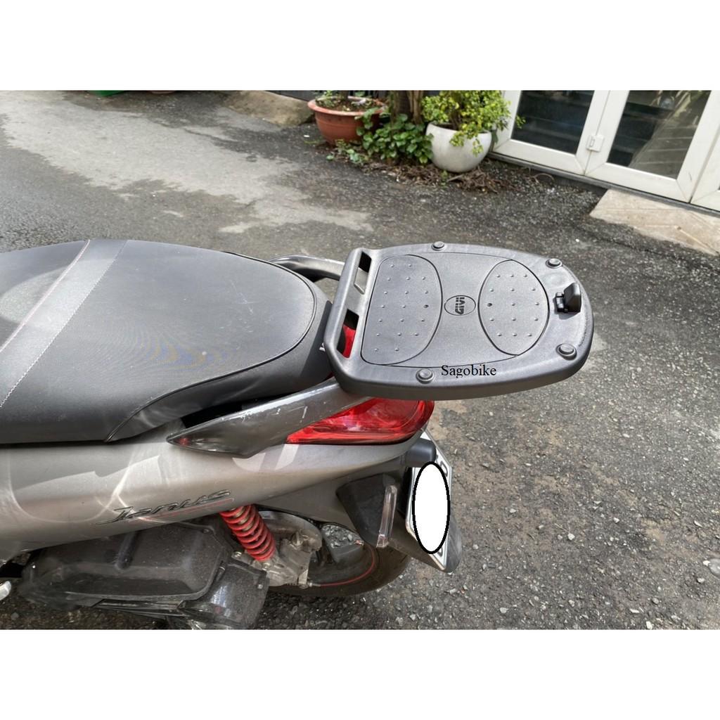 Thùng xe Janus, thùng Givi B27N kèm đế, bát gắn, lắp trực tiếp lên cảng của xe