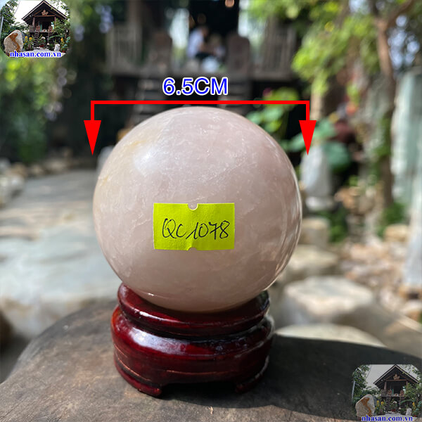 Quả cầu thạch anh hồng tăng cường tình yêu và may mắn-6.5cm-420gr-QC1078