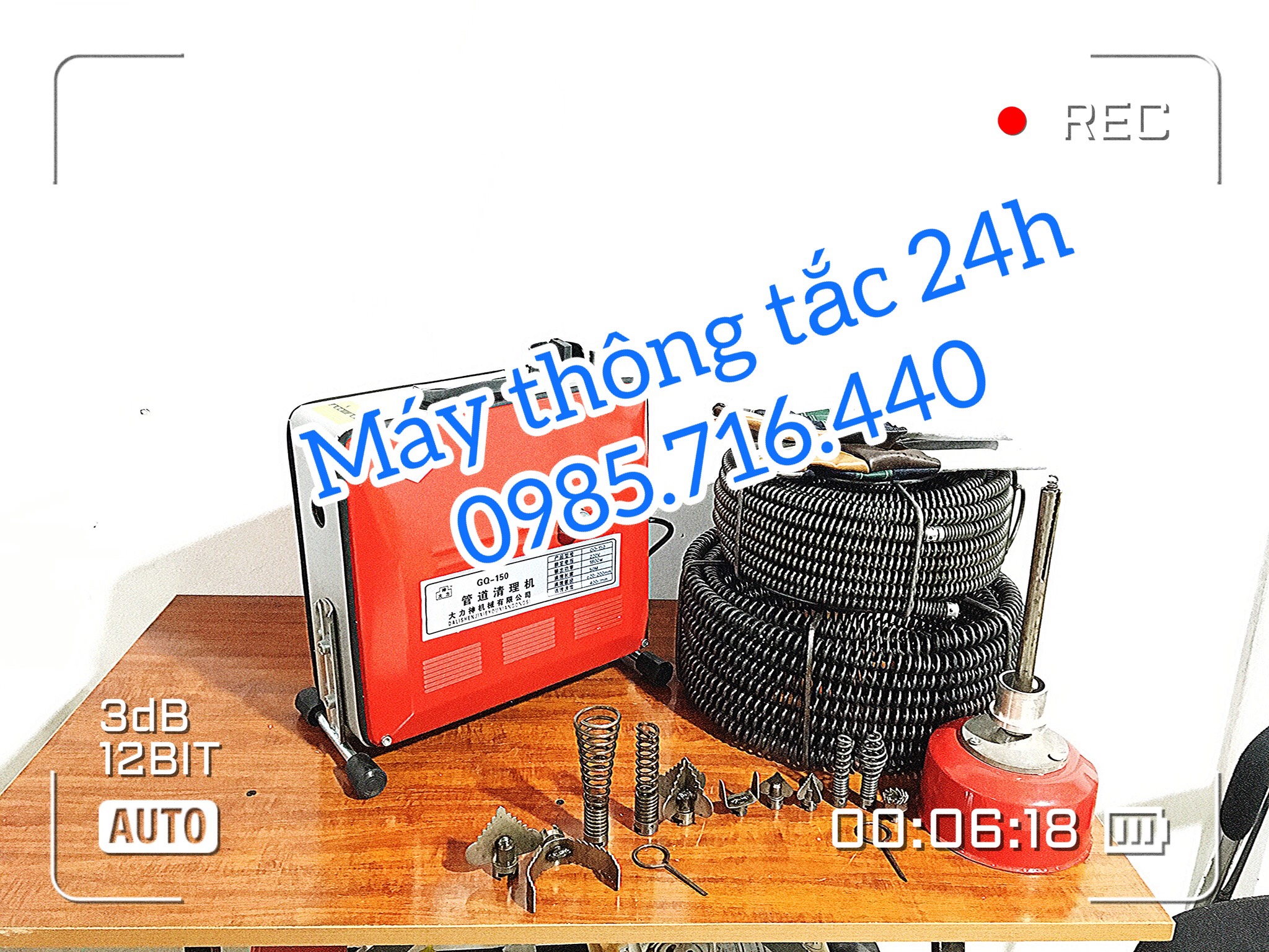 Máy thông tắc GQ 150-1800W,Điện áp: 220/50(V/Hz) Công suất động cơ:1500 (W),Tốc độ trục động cơ:700 (Vòng/phút) máy tốt.