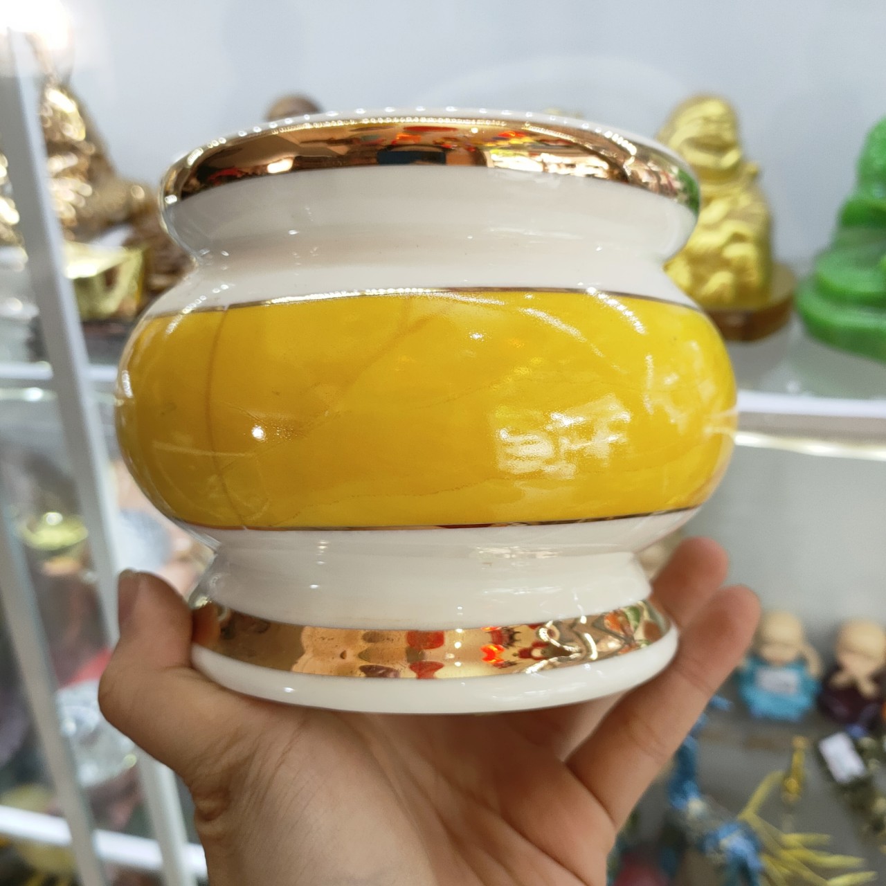Bộ đồ sứ Trắng Vân Vàng - thờ cúng.