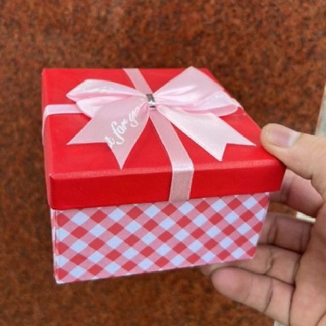 Hộp quà nhỏ, siêu dễ thương