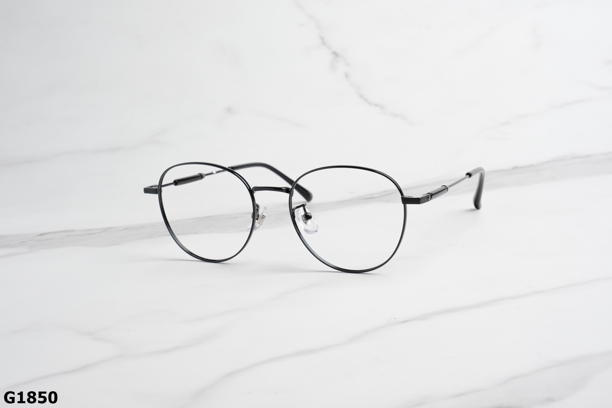 Gọng Kính Cận B-Titanium Tròn Ngố Unisex G1850