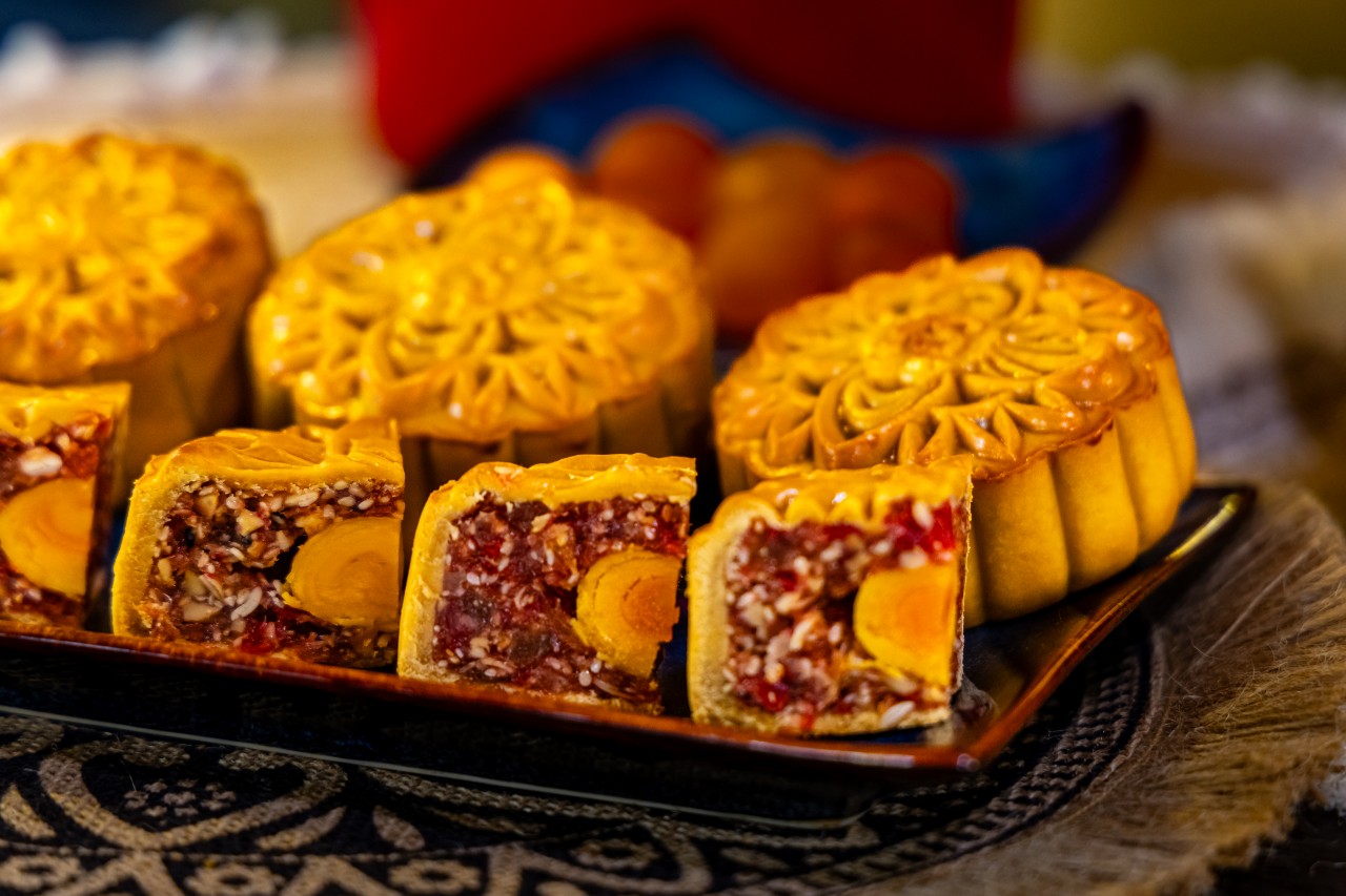 BÁNH TRUNG THU YẾN SÀO KHÁNH HÒA - HỘP 2 BÁNH 200GR