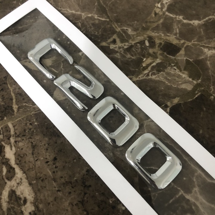 Decal tem chữ inox dán đuôi xe ô tô dành cho Mercedes