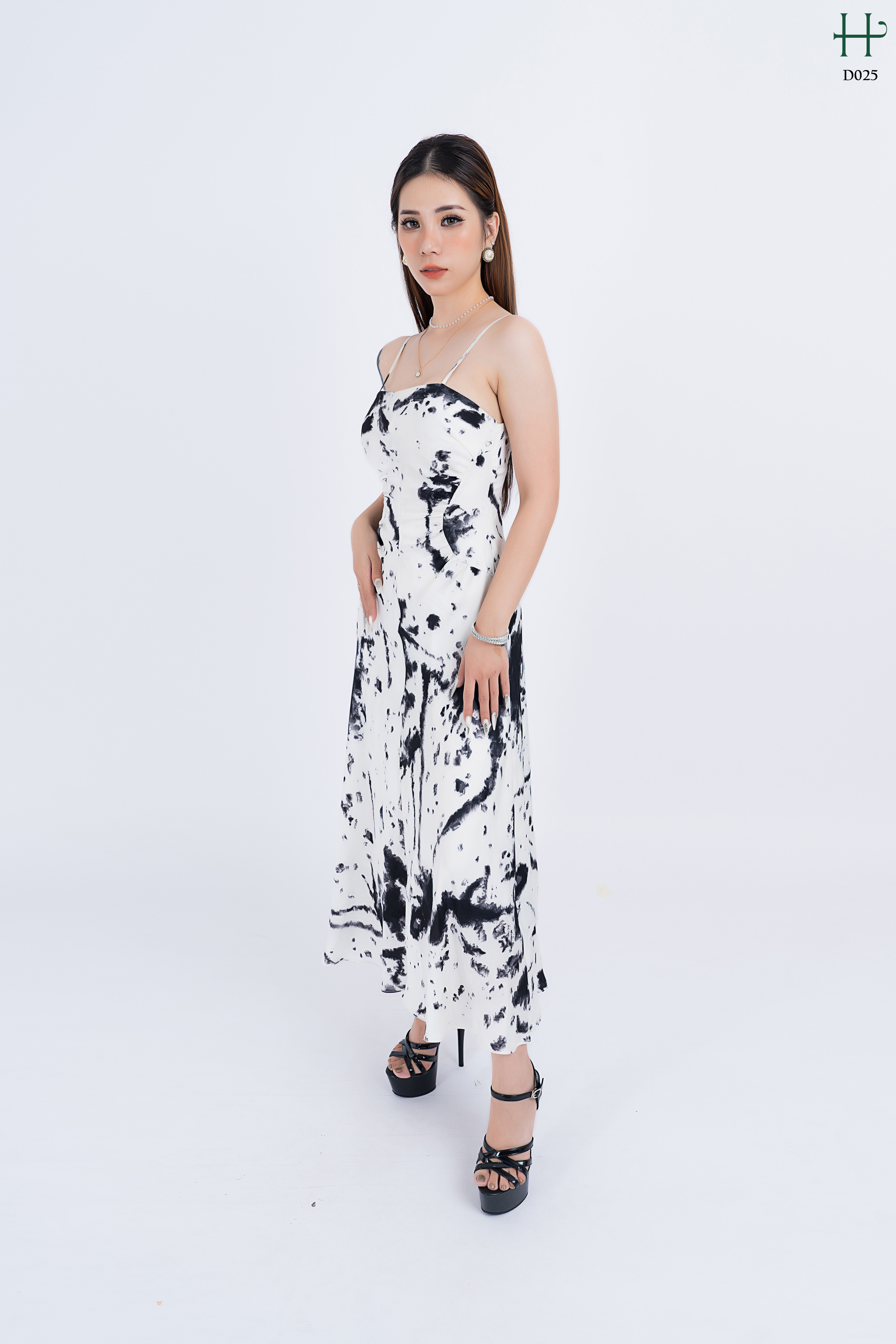 Đầm hai dây lụa Cao cấp -D25